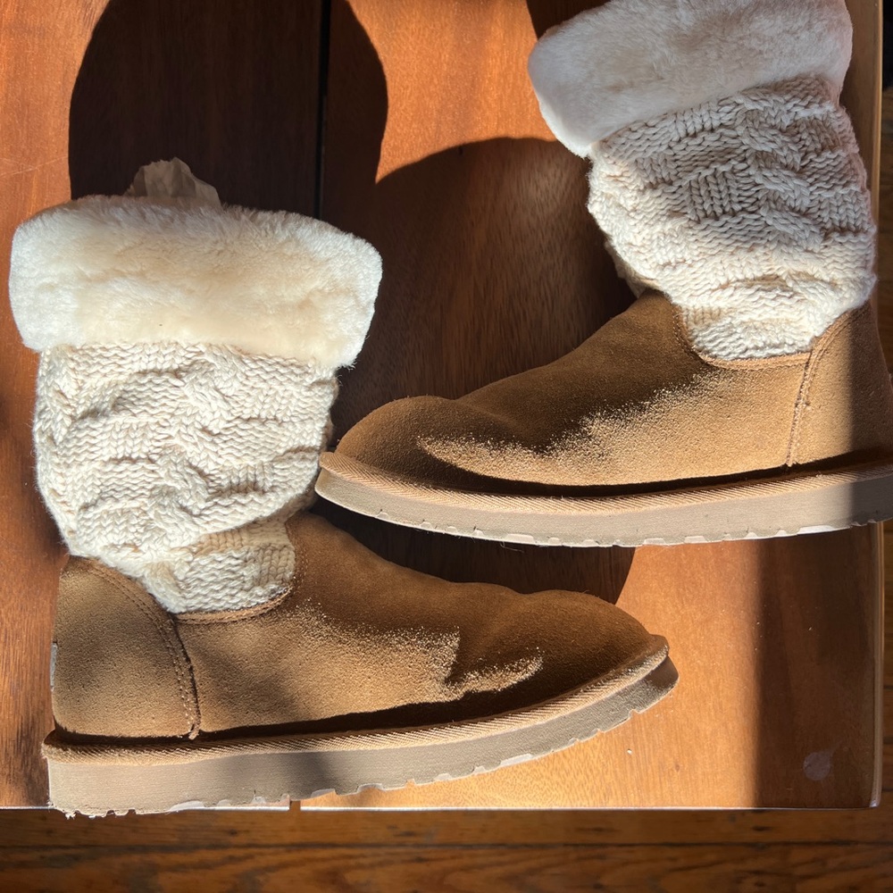 UGG Tan Winter Boots with Fluffy Lining and Comfortable Design